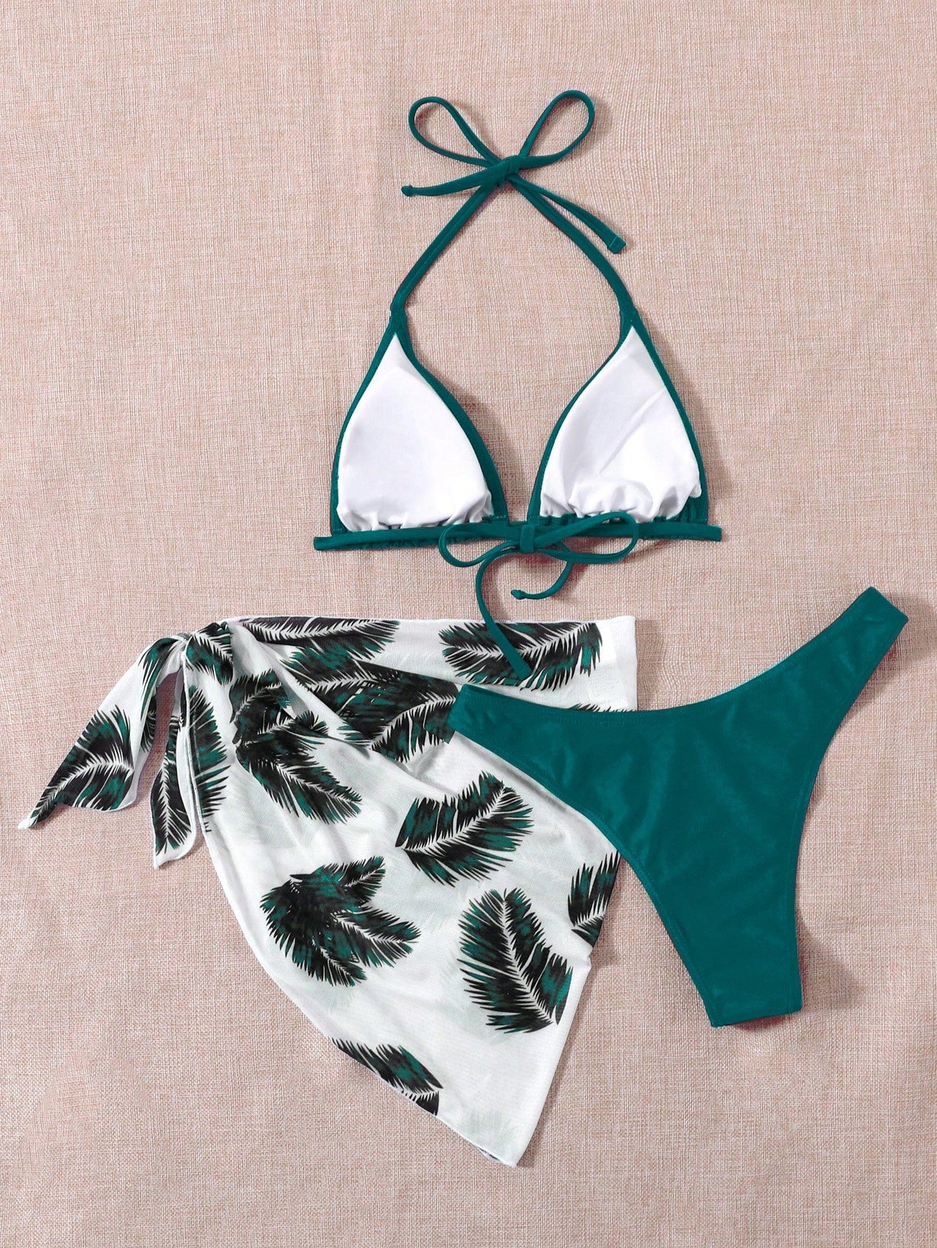 Conjunto + três peças de natação com Maiô Bikini